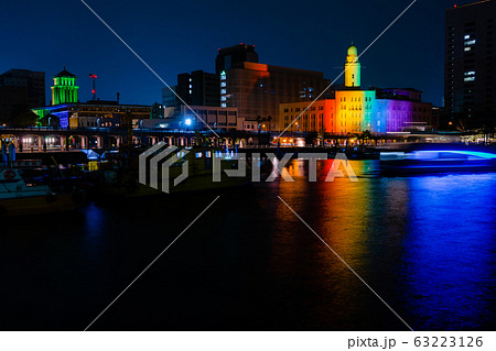 横浜三塔 クイーンの塔 横浜税関 のライトアップ 63223126