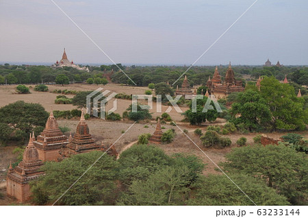 Old Bagan temple and ruins in Myanmar Old Bagan temple and ruins in Myanmar 63233144