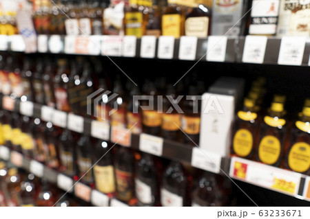お酒売り場 63233671