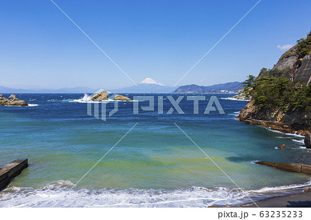 西伊豆雲見海岸からの富士山 西伊豆雲見海岸からの富士山 63235233