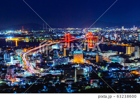 高塔山からの夜景ライトアップされた若戸大橋 高塔山からの夜景ライトアップされた若戸大橋 63238600