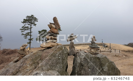 鶏足山 石の山 石塔 63246748