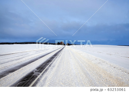 photo of a highway 63253061