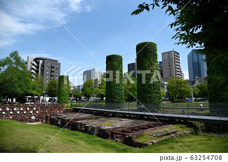 春：ノリタケの森　煙突ひろば 63254708