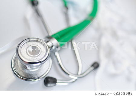 Stethoscope with injection protective face mask or 63258995