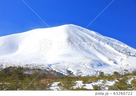 【長野県】冬の浅間山 【長野県】冬の浅間山 63260722