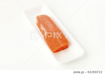 トラウトサーモン刺身用（柵） 63269722