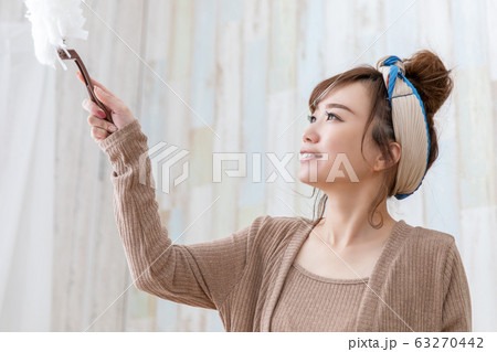 ルームウェアの女性 ルームウェアの女性 63270442