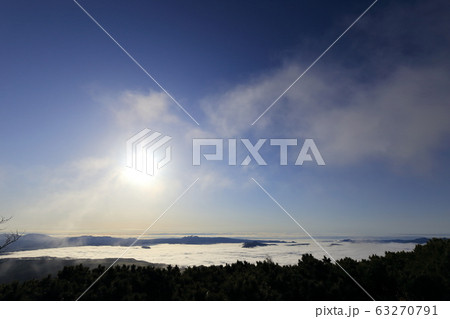 北海道 小清水 屈斜路湖 雲海と日の出 北海道 小清水 屈斜路湖 雲海と日の出 63270791