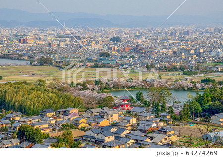 京都の嵯峨天皇陵からの眺め 63274269