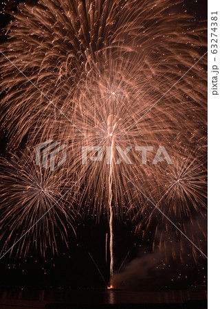 水上花火 63274381