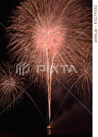 水上花火 63274382