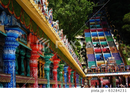 マレーシア　観光イメージ　Batu Caves 63284231