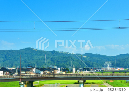 あいの風とやま鉄道車両からの沿線風景 63284350