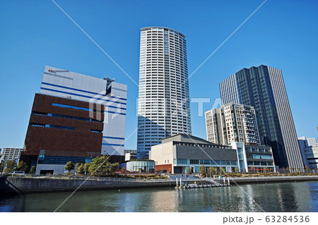 水都大阪「ほたるまち」のABC朝日放送と高層ビル 63284536
