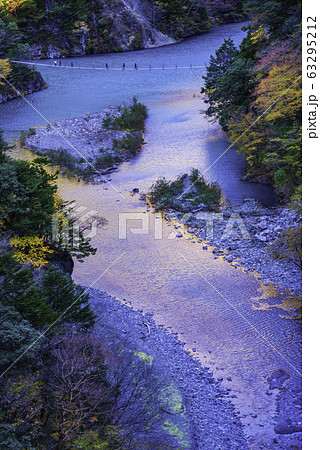 【静岡県】晩秋の寸又峡 【静岡県】晩秋の寸又峡 63295212