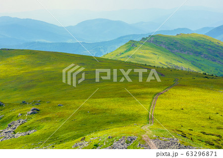 path through mountain range 63296871