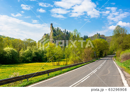 Orava Castle on the high steep rock near the rock. 63296908