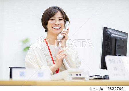 女性　ビジネスシーン 63297064