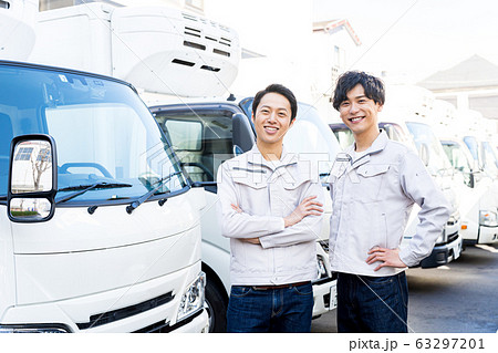 若い男性、運送、トラック 若い男性、運送、トラック 63297201