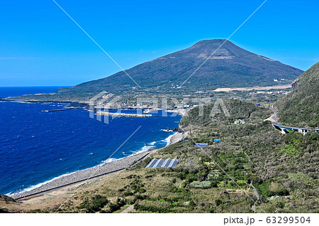 八丈島　大坂トンネル展望台からの八丈富士 63299504