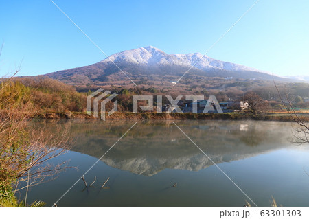雪化粧の筑波山 雪化粧の筑波山 63301303