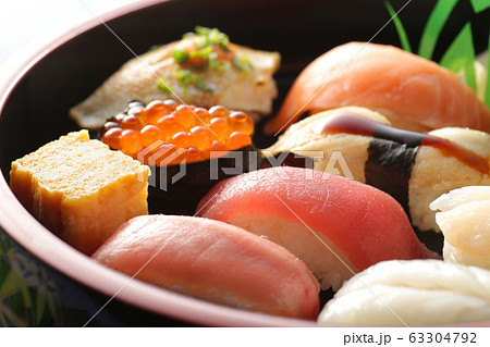 日本の食文化の握り寿司 63304792