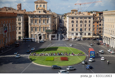 イタリア観光：ヴィットーリオ・エマヌエーレ2世記念堂から見た景色 63311663