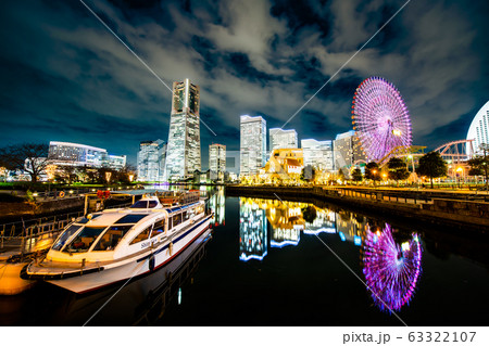 横浜 運河パークから望むみなとみらい地区の夜景 横浜 運河パークから望むみなとみらい地区の夜景 63322107