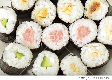 細巻き寿司 63330739