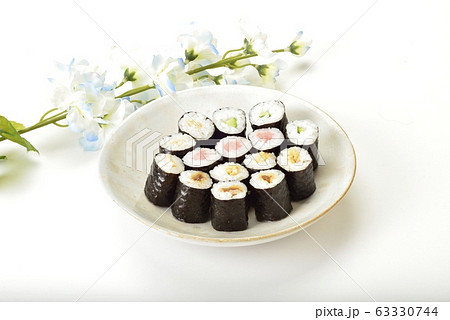 細巻き寿司 63330744