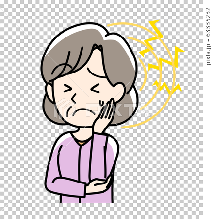 耳鳴り　頭痛など　おばあさん　 63335232