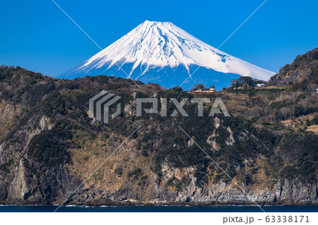《静岡県》伊豆・黄金崎から眺める富士山 63338171