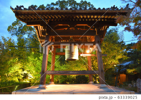 高台寺　鐘楼　ライトアップ 63339025