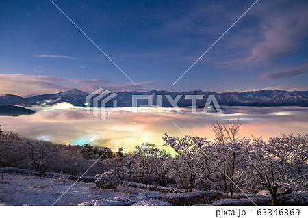 《埼玉県》霧氷と秩父の大雲海・積雪の美の山公園 63346369