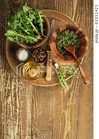 Dandelion Dandelion 63351425