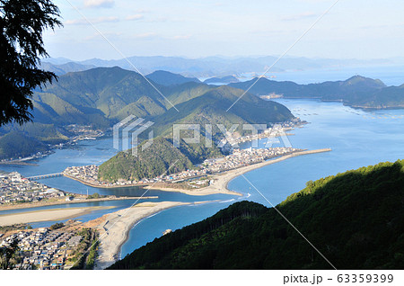 水地越峠付近から白石湖・引本浦を望む 水地越峠付近から白石湖・引本浦を望む 63359399