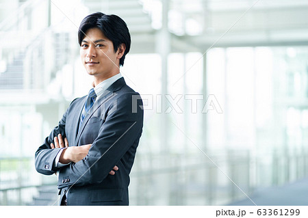 男性　ビジネスイメージ 63361299