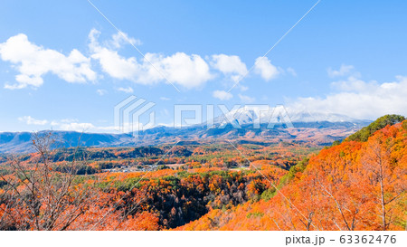九蔵峠から望む秋の御嶽山 九蔵峠から望む秋の御嶽山 63362476