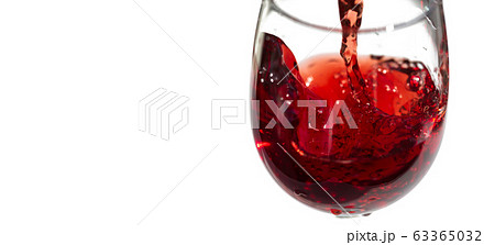 transparent, glass, bottle, restaurant, properly, standard, perfect 63365032