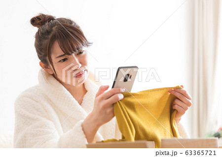 女性 女性 63365721