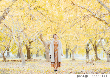 イチョウ　女性　稲沢 63368141