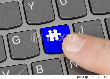 Computer keyboard with puzzle key Computer keyboard with puzzle key 63370015