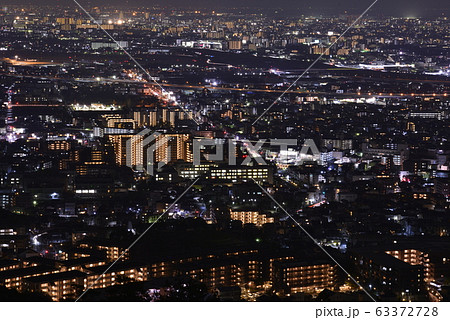 大阪府 五月平展望台からの池田市街地の夜景の写真素材