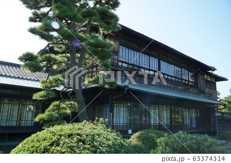 【日本100名城】高松城の重要文化財の披雲閣北面 香川県高松市 【日本100名城】高松城の重要文化財の披雲閣北面 香川県高松市 63374314