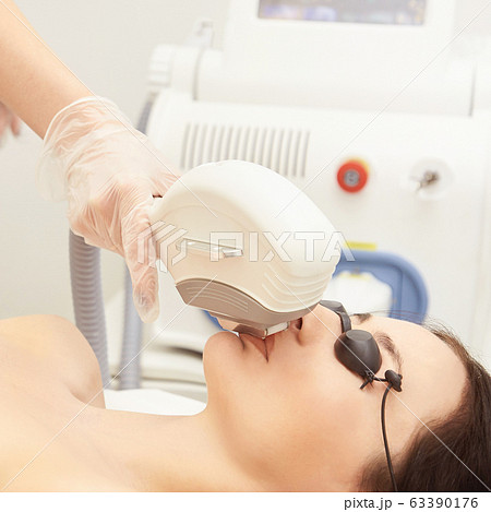 Laser elos medical device. Remove unwanted hair and asteriks. Cosmetology spa 63390176