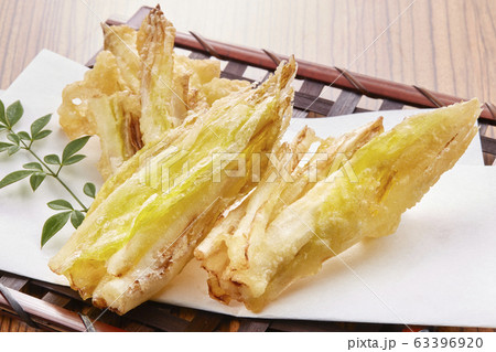 うるいの天ぷら 63396920