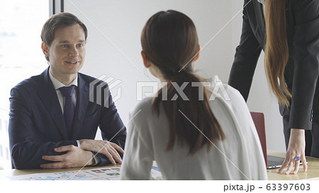 ビジネスイメージ　会議 63397603