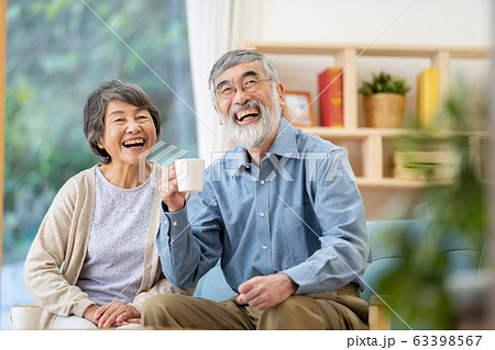 シニア 夫婦 シニア 夫婦 63398567