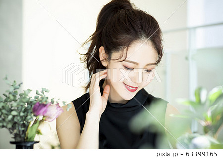 女性 ビューティー 女性 ビューティー 63399165